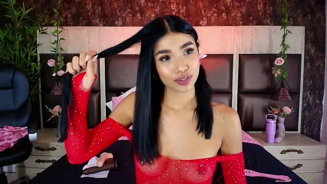 Bella Smiith  online show from November 22, 2025, 12:37 pm