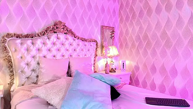 Bella Smiith  online show from January 31, 2026, 7:12 pm