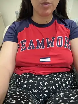 Snapshot of haskadin chatting on October 12, 2025, 7:04 pm haskadin online show from October 12, 2025, 7:04 pm