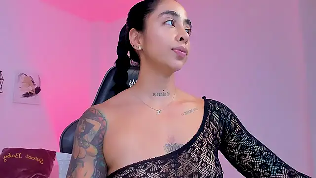 Snapshot of sophierooy22 chatting on March 1, 2026, 7:58 pm sophierooy22 online show from March 1, 2026, 7:58 pm