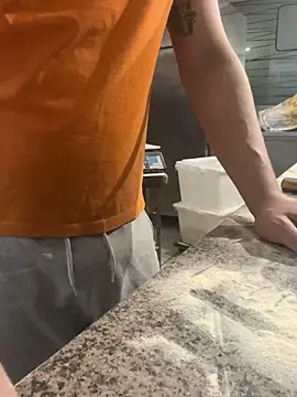 Snapshot of Greeneyes0820 chatting on February 8, 2025, 4:25 am Greeneyes0820 online show from February 8, 2025, 4:25 am