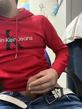 Snapshot of Greeneyes0820 chatting on January 28, 2025, 12:11 pm Greeneyes0820 online show from January 28, 2025, 12:11 pm