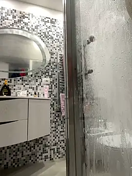 Snapshot of Greeneyes0820 chatting on January 25, 2025, 2:03 pm Greeneyes0820 online show from January 25, 2025, 2:03 pm