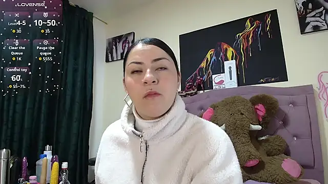 Emmie Hot online show from October 3, 2025, 11:56 am