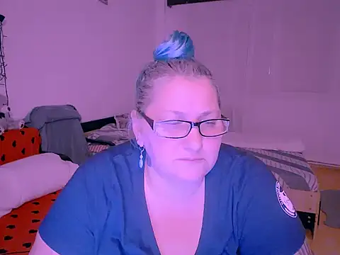 Snapshot of Marryllunax chatting on November 27, 2025, 10:10 pm Marryllunax online show from November 27, 2025, 10:10 pm