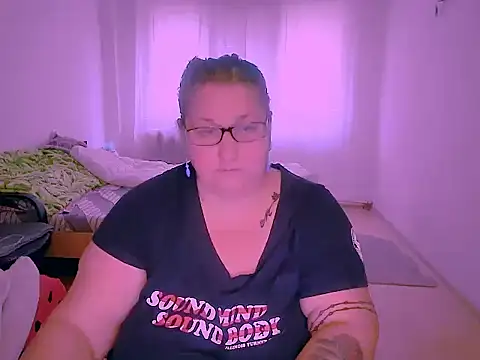 Snapshot of Marryllunax chatting on November 27, 2025, 10:05 am Marryllunax online show from November 27, 2025, 10:05 am