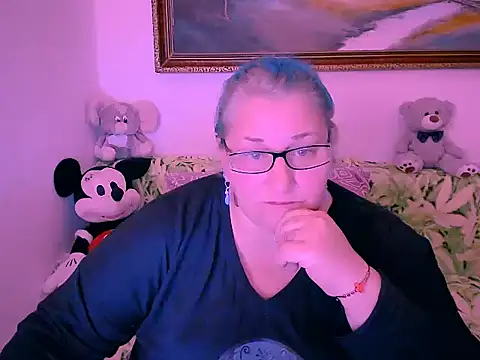 Snapshot of Marryllunax chatting on October 30, 2025, 3:31 pm Marryllunax online show from October 30, 2025, 3:31 pm