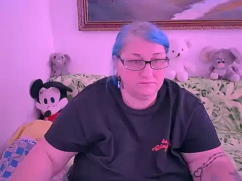 Snapshot of Marryllunax chatting on October 29, 2025, 8:57 am Marryllunax online show from October 29, 2025, 8:57 am