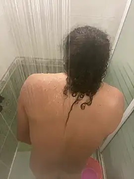 Snapshot of elviolagays91 chatting on February 6, 2026, 5:25 am elviolagays91 online show from February 6, 2026, 5:25 am