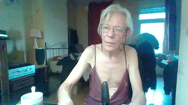 rosanetrav online show from March 9, 2026, 6:39 am