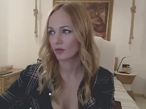 EllyaDiamond online show from February 4, 2025, 1:23 am