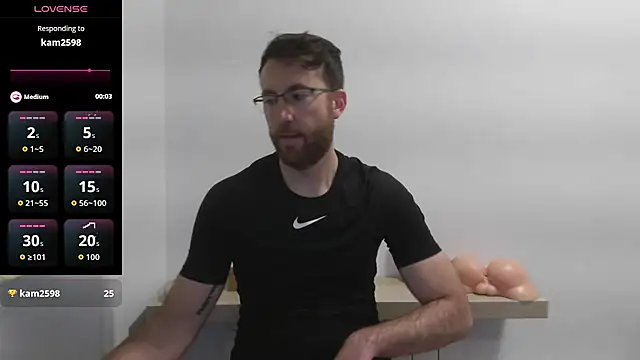 Snapshot of machohiberiko chatting on January 8, 2026, 7:31 pm machohiberiko online show from January 8, 2026, 7:31 pm