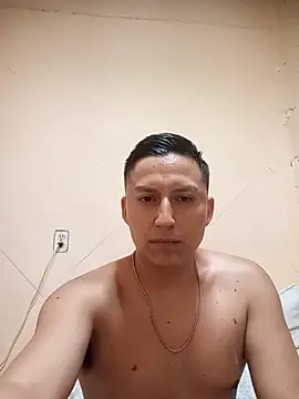 LuisMex1998 online show from May 17, 2026, 9:48 pm
