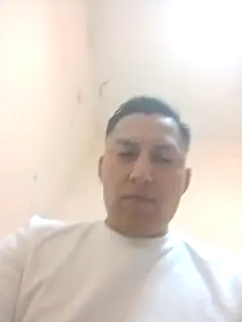 Snapshot of LuisMex1998 chatting on February 25, 2026, 8:41 pm LuisMex1998 online show from February 25, 2026, 8:41 pm