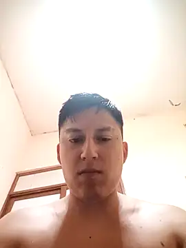 Snapshot of LuisMex1998 chatting on February 3, 2026, 1:05 pm LuisMex1998 online show from February 3, 2026, 1:05 pm