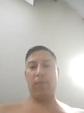 Snapshot of LuisMex1998 chatting on February 14, 2026, 8:03 am LuisMex1998 online show from February 14, 2026, 8:03 am