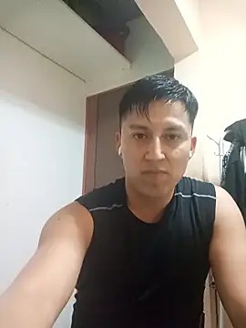 Snapshot of LuisMex1998 chatting on January 14, 2026, 12:14 am LuisMex1998 online show from January 14, 2026, 12:14 am