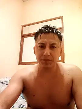 Snapshot of LuisMex1998 chatting on February 2, 2026, 2:21 am LuisMex1998 online show from February 2, 2026, 2:21 am