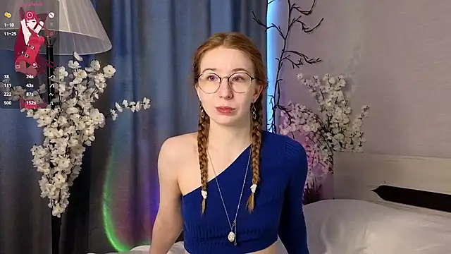 Snapshot of MarjorieBrown chatting on September 14, 2025, 9:31 am MarjorieBrown online show from September 14, 2025, 9:31 am