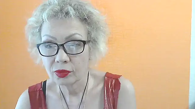 NessyJenixs online show from May 25, 2026, 1:10 pm