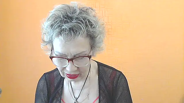 NessyJenixs online show from May 9, 2026, 6:50 am