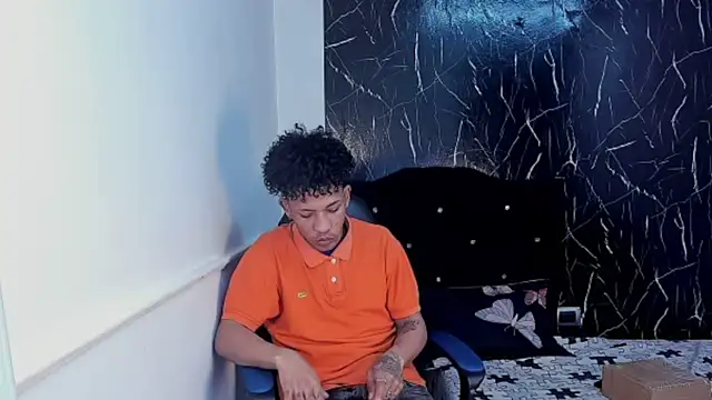 carlos alber12 online show from November 9, 2025, 3:05 pm