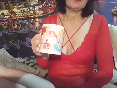 Snapshot of Laura_Kiss chatting on February 17, 2026, 4:04 pm Laura Kiss online show from February 17, 2026, 4:04 pm