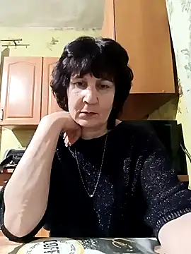 Snapshot of Laura_Kiss chatting on March 8, 2025, 4:50 pm Laura Kiss online show from March 8, 2025, 4:50 pm