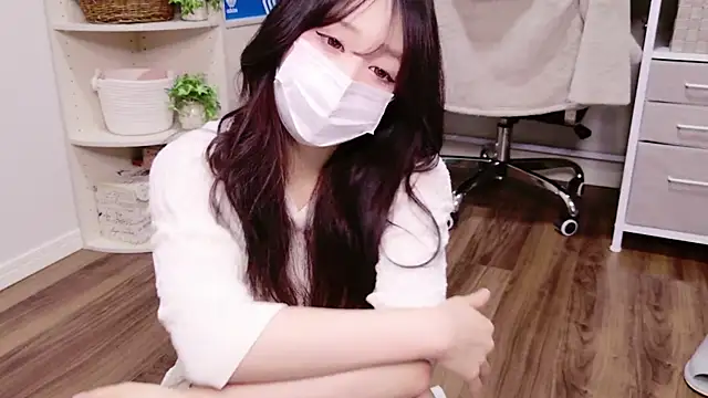 Snapshot of Sakku-MIKOTO-Saku chatting on February 5, 2025, 12:38 pm Sakku-MIKOTO-Saku online show from February 5, 2025, 12:38 pm
