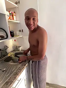 sydmanyoba online show from February 1, 2026, 2:59 pm