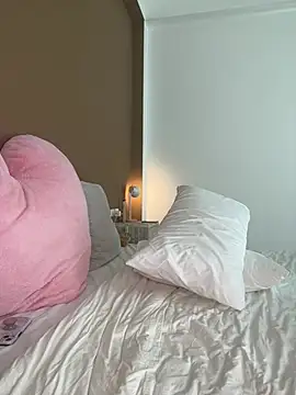 Snapshot of veronikawithDDDs chatting on February 26, 2025, 8:06 am veronikawithDDDs online show from February 26, 2025, 8:06 am