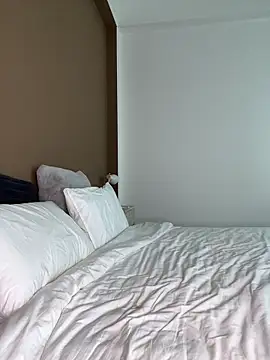 Snapshot of veronikawithDDDs chatting on February 24, 2025, 9:21 am veronikawithDDDs online show from February 24, 2025, 9:21 am