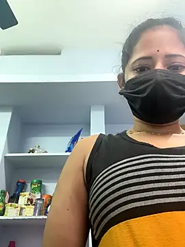 Hot honey77 online show from November 9, 2025, 9:02 am