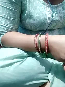 Snapshot of Sonali0002 chatting on February 2, 2025, 4:11 pm Sonali0002 online show from February 2, 2025, 4:11 pm