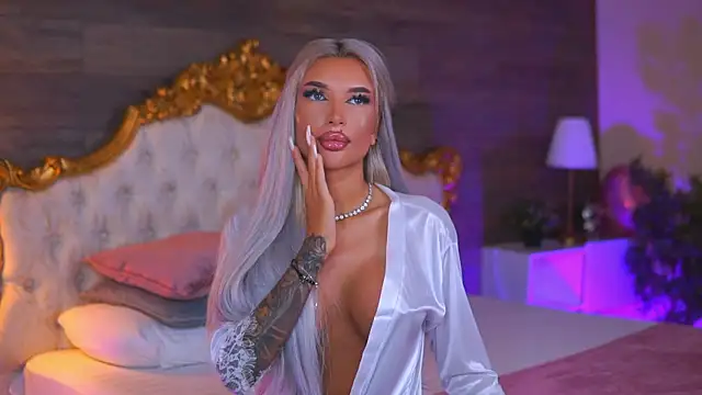 Juicy Jessye online show from May 17, 2026, 8:42 pm