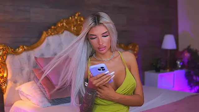 Snapshot of Juicy_Jessye chatting on July 2, 2026, 7:53 pm Juicy Jessye online show from July 2, 2026, 7:53 pm