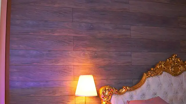 Juicy Jessye online show from May 8, 2026, 8:01 pm
