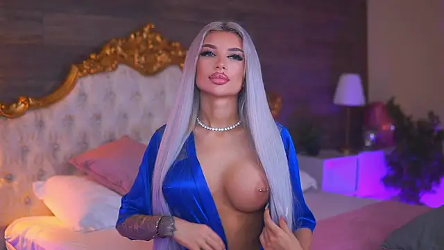 Juicy Jessye online show from April 3, 2026, 8:26 pm