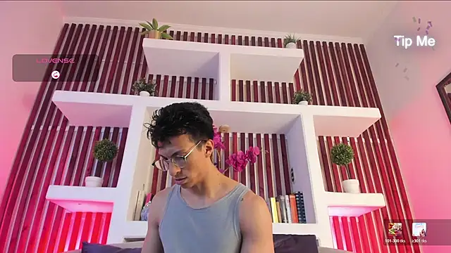 Snapshot of ApoloCruz chatting on February 12, 2026, 3:17 am ApoloCruz online show from February 12, 2026, 3:17 am