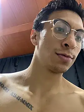 Snapshot of ApoloCruz chatting on February 22, 2026, 2:14 am ApoloCruz online show from February 22, 2026, 2:14 am