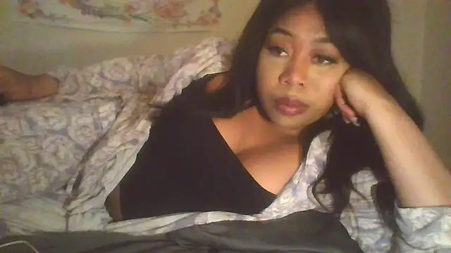 angeliquebelcali online show from May 11, 2026, 12:23 am