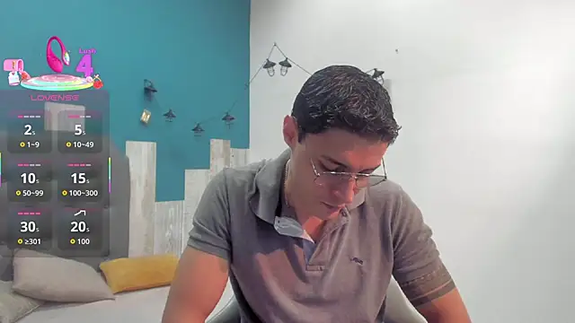 Frank Millers online show from October 15, 2025, 7:33 pm