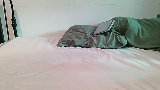 serena  vedette online show from April 27, 2026, 1:20 pm