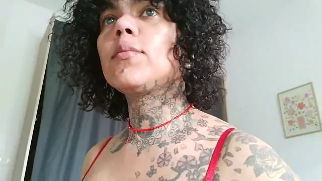 serena  vedette online show from April 13, 2026, 11:58 am