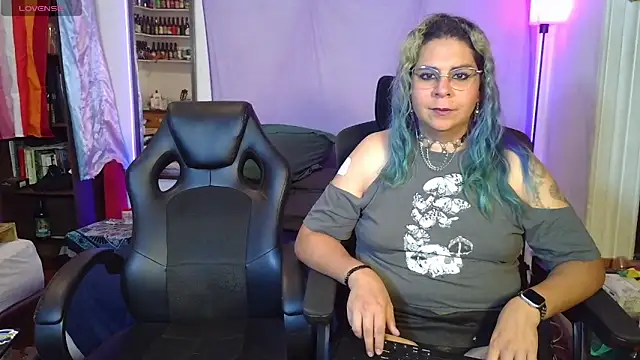 Evelan420 online show from May 27, 2026, 1:57 am