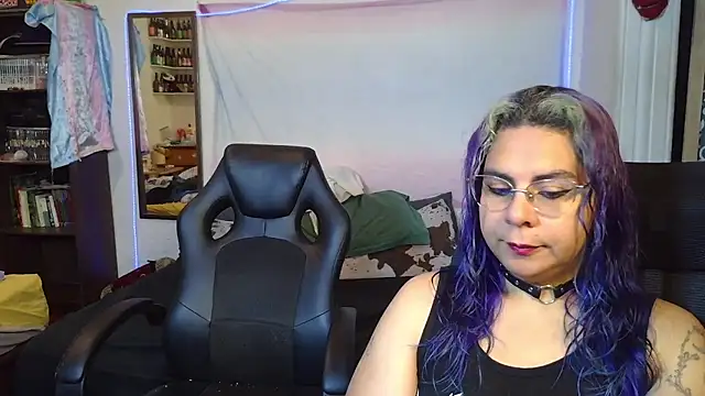 Evelan420 online show from February 17, 2026, 7:44 pm