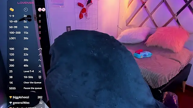 Snapshot of Belinda_Braund chatting on February 21, 2025, 12:49 pm Belinda Braund online show from February 21, 2025, 12:49 pm