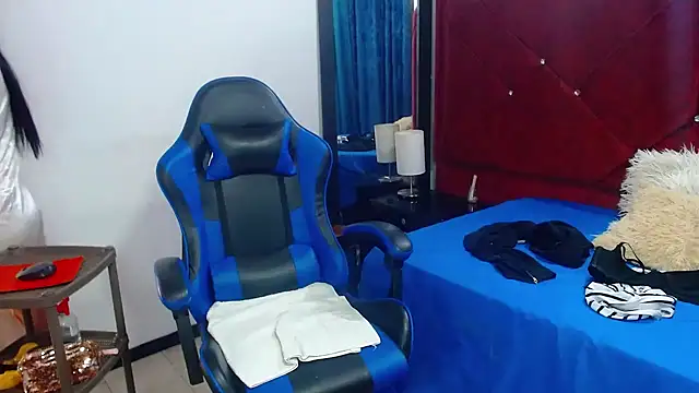 victoria adams07 online show from February 11, 2026, 7:58 pm