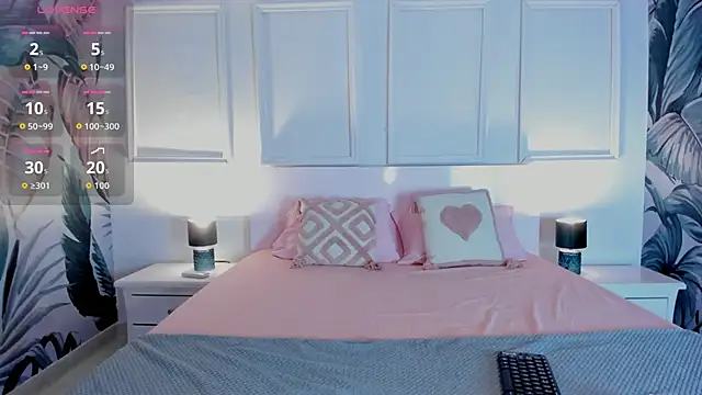 HannaaMiller online show from September 23, 2025, 2:40 am