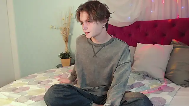 DemianEnglen online show from April 3, 2026, 11:27 am